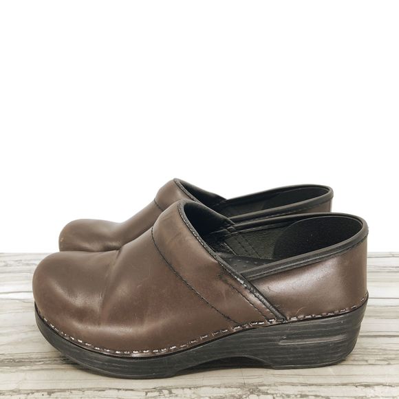 dansko work shoes